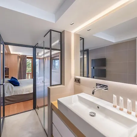 Apartamento Triplex élégant à 1850 Avec Cheminée Et Parking - Fr-1-564-90 *