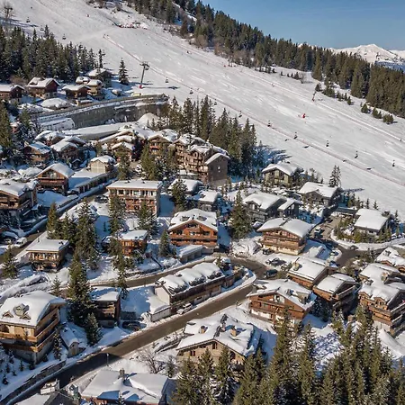 Apartment Triplex De Charme Avec Cheminee, Balcon Et Parking A Chenus, Proche Des Pistes - Fr-1-564-90 Courchevel