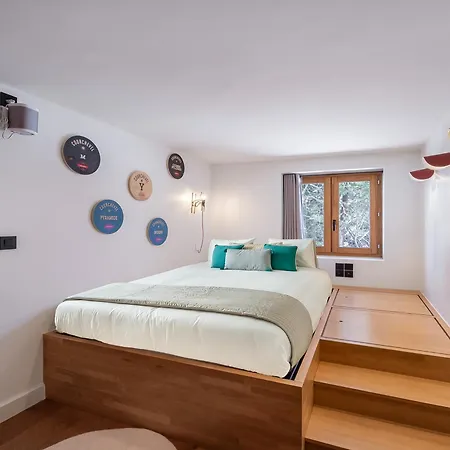 Triplex De Charme Avec Cheminee, Balcon Et Parking A Chenus, Proche Des Pistes - Fr-1-564-90 Apartment Courchevel
