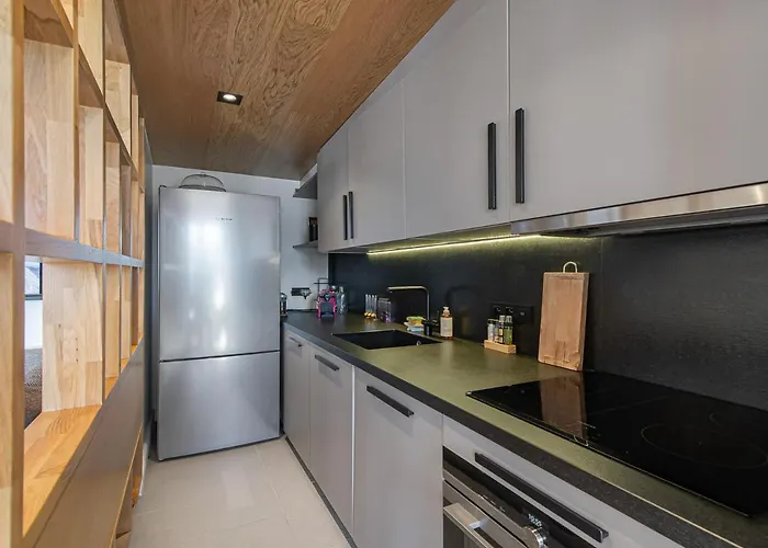 Lejlighed Triplex Elegant A 1850 Avec Cheminee Et Parking - Fr-1-564-90 Courchevel